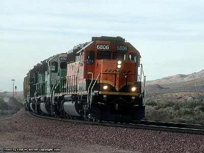 BNSF 6806 at Kleinfelter, CA in March 2006.jpg